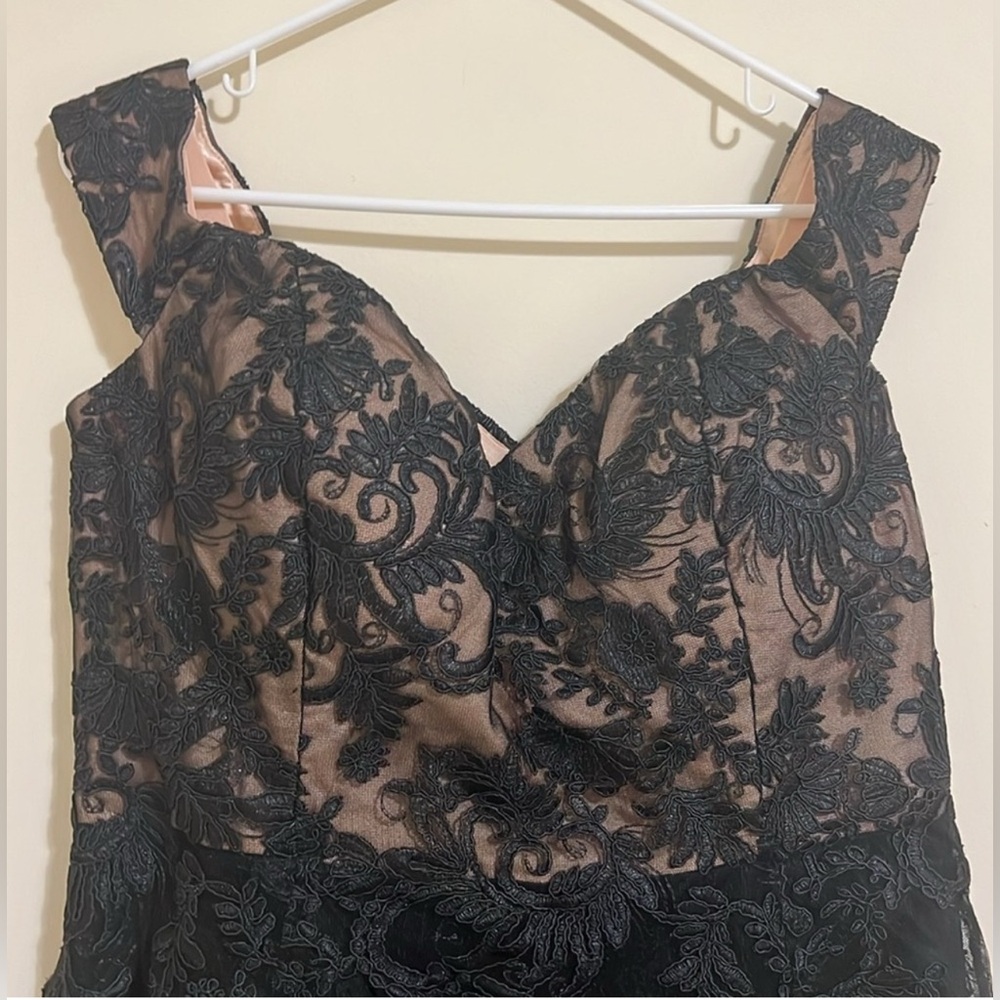 City Chic Elegant Black Dress High Low Design - Picture 3 of 11